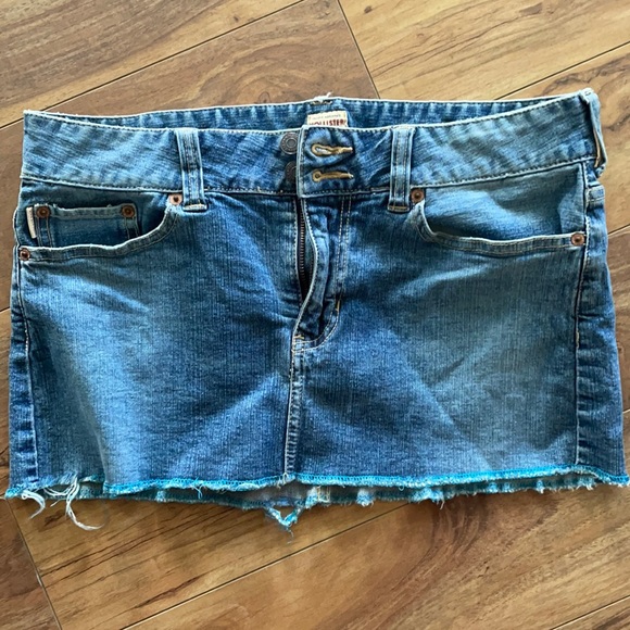 Hollister Jean Skirt - Picture 1 of 3